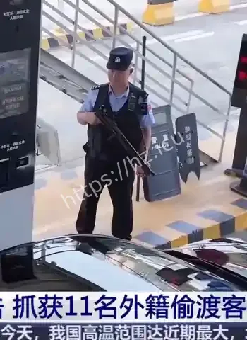 崇左边境抓获偷渡客